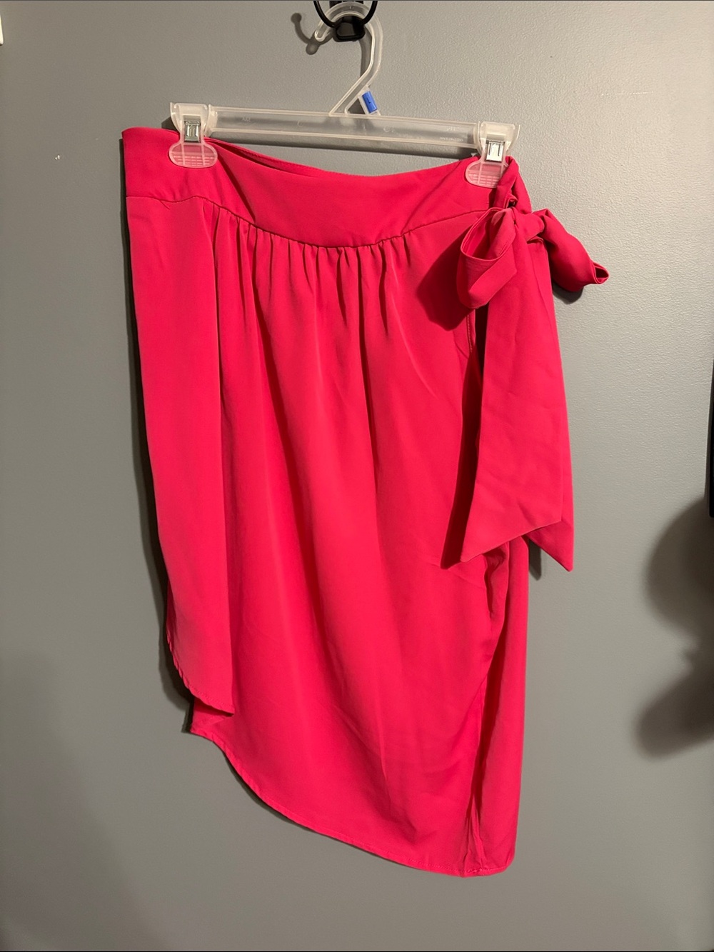 Women’s one shoulder bow tie blouse